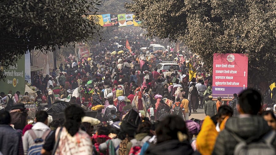 <div class="paragraphs"><p>Devotees are seen during the ongoing ‘Maha Kumbh Mela’ festival, in Prayagraj, Uttar Pradesh, Thursday, Jan. 30, 2025.</p></div>