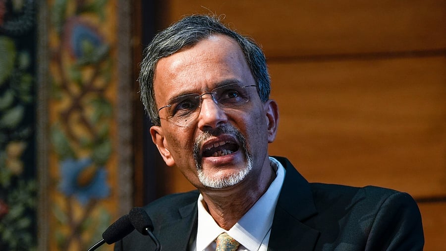 <div class="paragraphs"><p>CEA V. Anantha Nageswaran addressing media after tabling of the Economic Survey 2024-25 in Parliament on Friday. </p></div>