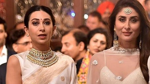 <div class="paragraphs"><p>Karisma Kapoor (L) and Kareena Kapoor Khan (R).</p></div>
