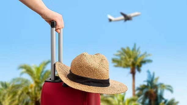 <div class="paragraphs"><p>Representative image showing a tourist</p></div>