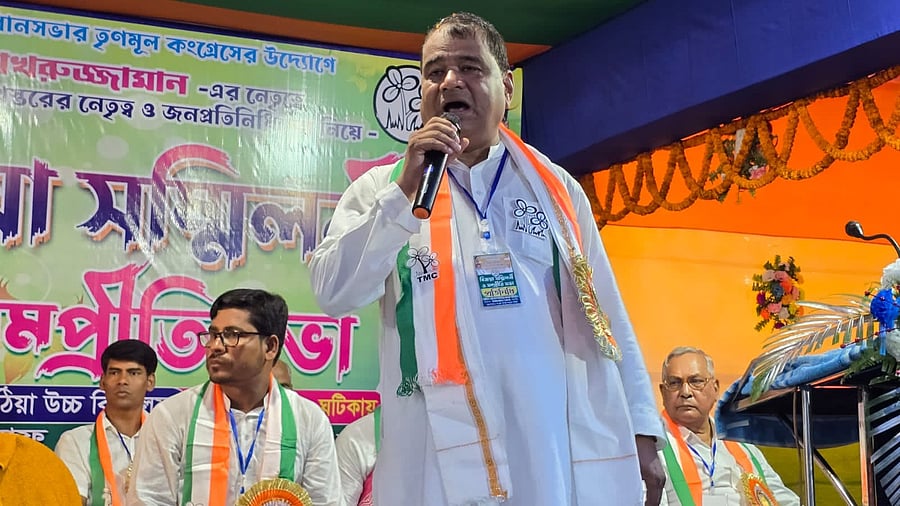 <div class="paragraphs"><p>TMC leader and West Bengal minister&nbsp;Akhruzzaman</p></div>
