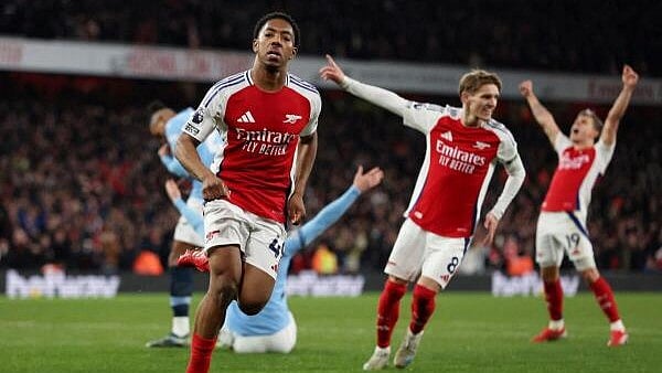 <div class="paragraphs"><p>Arsenal's Myles Lewis-Skelly celebrates scoring their third goal </p></div>