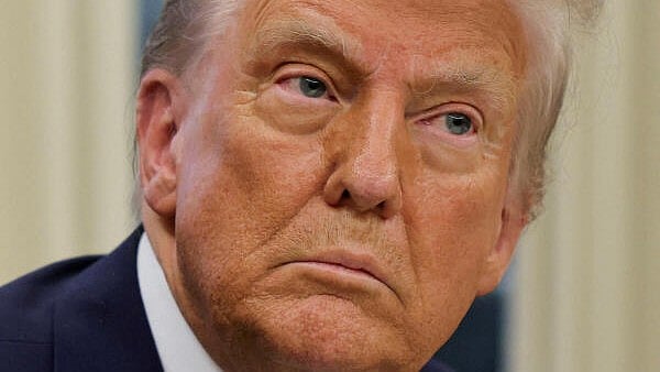 <div class="paragraphs"><p>Donald Trump</p></div>