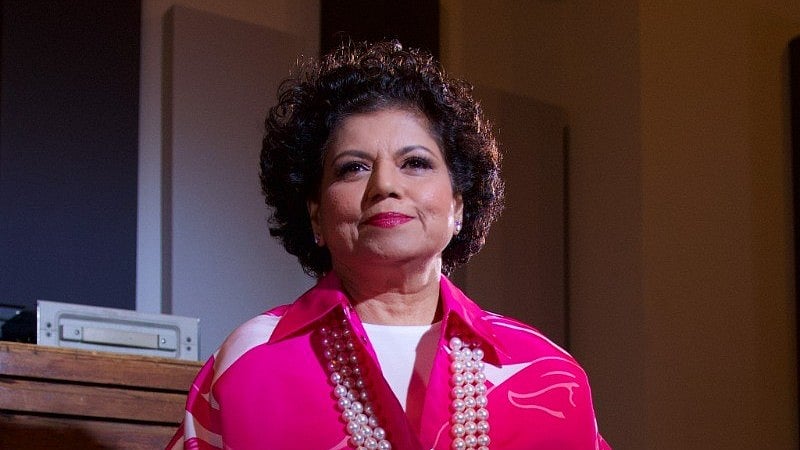 <div class="paragraphs"><p>Chandrika Tandon</p></div>