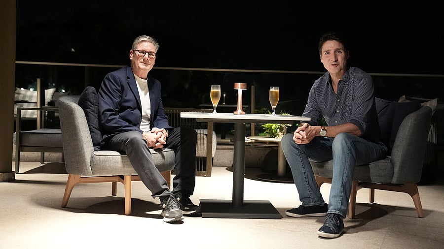 <div class="paragraphs"><p>Britain's Prime Minister Sir Keir Starmer (L) and Canada's Prime Minister Justin Trudeau (R). </p></div>