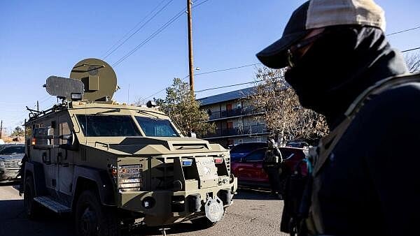 <div class="paragraphs"><p>ICE and other federal agents conduct raids in Colorado</p></div>