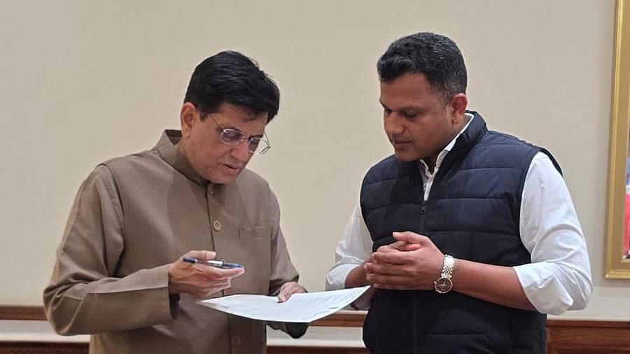 <div class="paragraphs"><p>Captain Brijesh Chowta on Thursday met Union Minister for Commerce and Industry Piyush Goyal.</p></div>