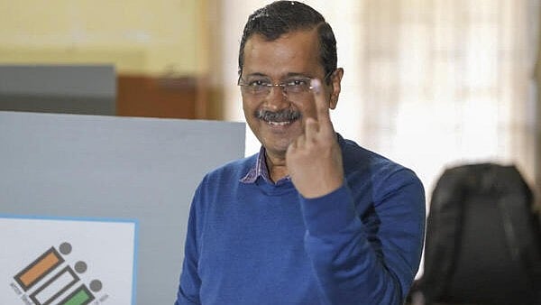 <div class="paragraphs"><p>Arvind Kejriwal casts his vote</p></div>