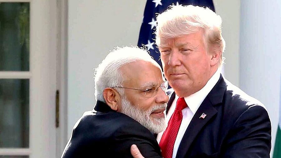 <div class="paragraphs"><p>Prime Minister Narendra Modi (L) and US President Donald Trump (R),</p></div>