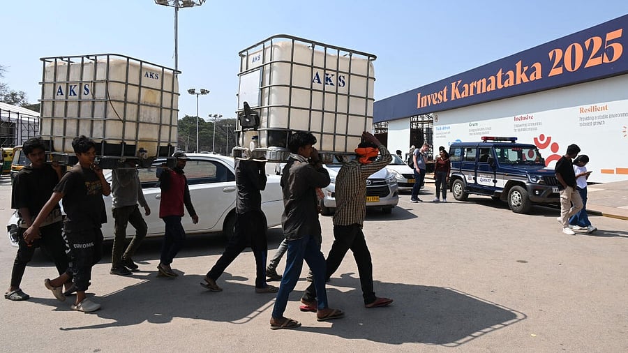 <div class="paragraphs"><p>Preparation on going for Global Investors Meet “Invest Karnataka 2025” at the Palace in Bengaluru on Saturday.</p></div>