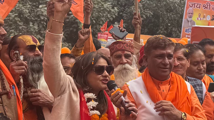 <div class="paragraphs"><p>Karnail Singh (right) was the richest among 699 candidates in fray for Delhi polls.</p></div>