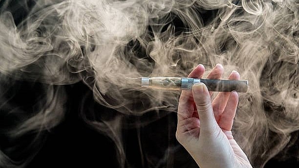 can sharing a cigarette spread stds Gaping dangers of sharing vapes