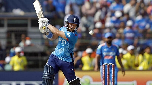 <div class="paragraphs"><p>England's Ben Duckett in action</p></div>