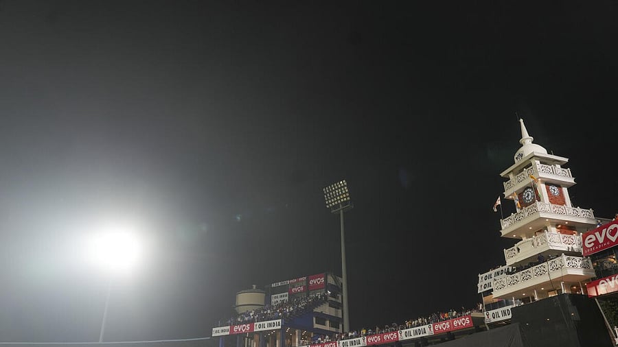 <div class="paragraphs"><p>A floodlight tower is seen amid power failure during the second One Day International (ODI) cricket match of a series between India and England.</p></div>