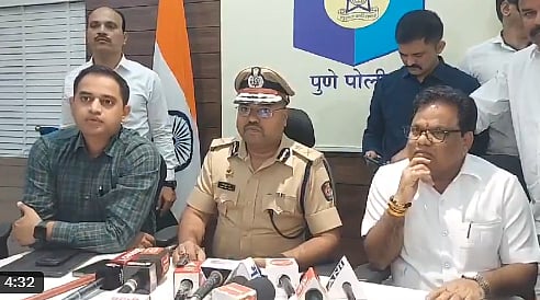 <div class="paragraphs"><p>Screengrab of video showing Joint CP Ranjan Kumar Sharma and Tanaji Sawant addressing media queries</p></div>