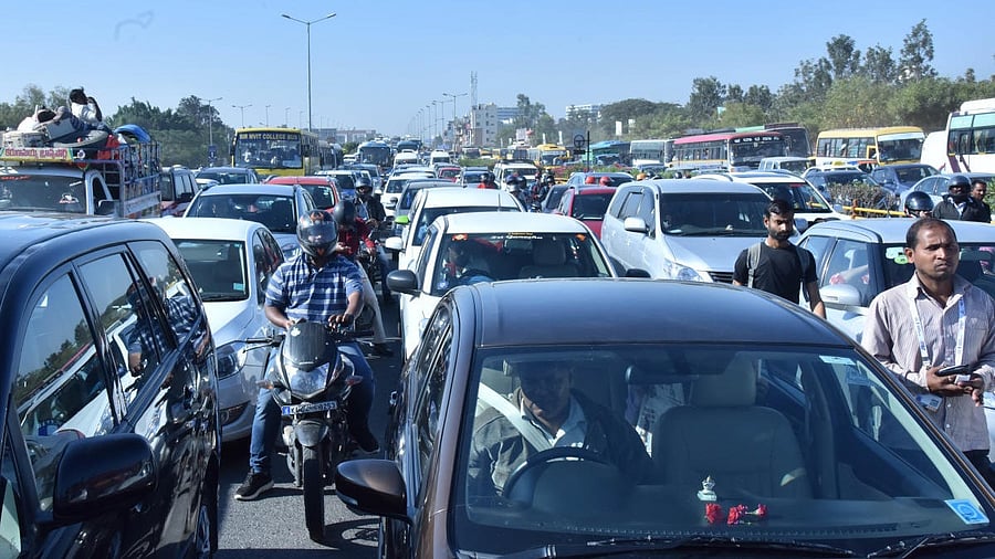 <div class="paragraphs"><p>Aero India traffic advisory. </p></div>