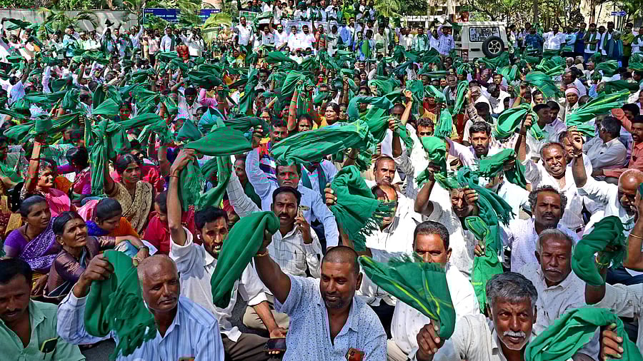 <div class="paragraphs"><p>Monday's protest saw participation from farmers across&nbsp;Bengaluru, Chikkaballapur, Doddaballapur, and Tumakuru. </p></div>