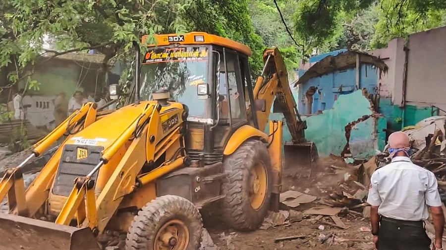 <div class="paragraphs"><p>An excavator being used  to demolish illegal structures. Representative image</p></div>