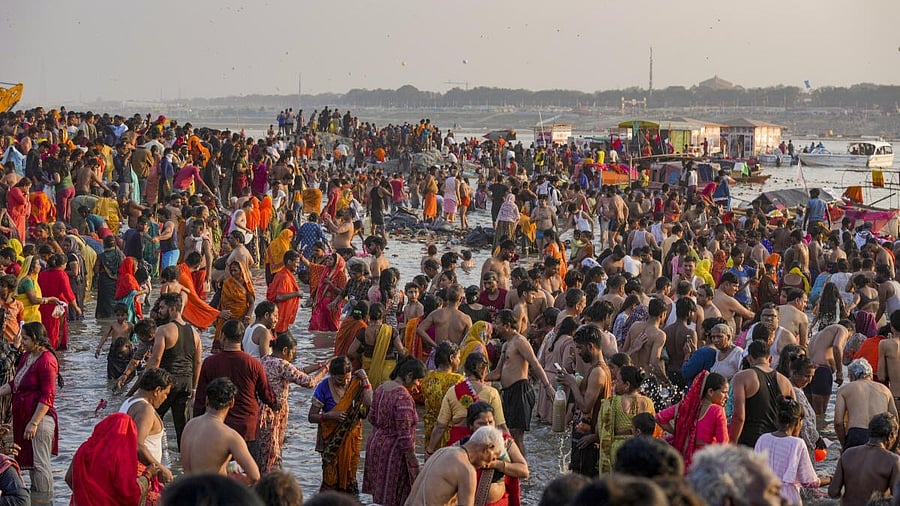 <div class="paragraphs"><p>Devotees during ongoing Maha Kumbh Mela 2025, in Prayagraj, Uttar Pradesh.</p></div>