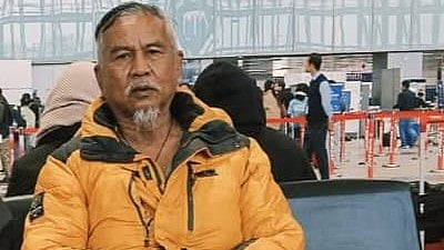 <div class="paragraphs"><p>Veteran journalist Yambem Laba</p></div>