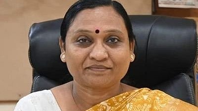 <div class="paragraphs"><p>Naynaben Pedhadiya</p></div>