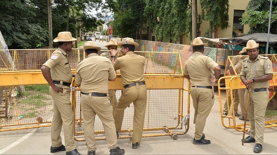 <div class="paragraphs"><p>Image showing police personnel. For representational purposes.</p></div>