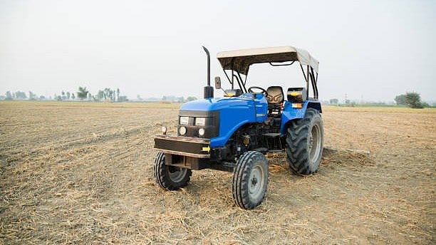 <div class="paragraphs"><p>Representative image of a tractor.</p></div>