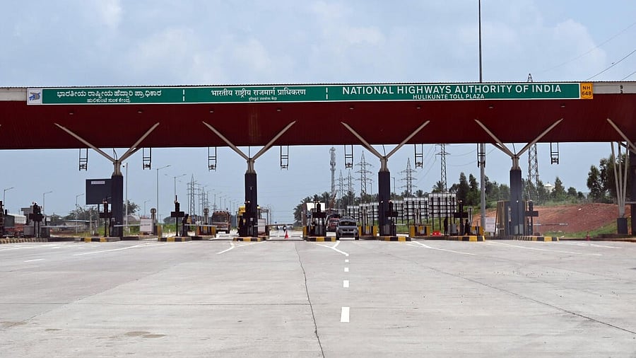 <div class="paragraphs"><p>Representative image of a toll plaza.&nbsp;</p></div>