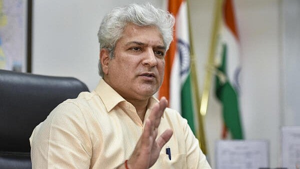 <div class="paragraphs"><p>Kailash Gahlot</p></div>