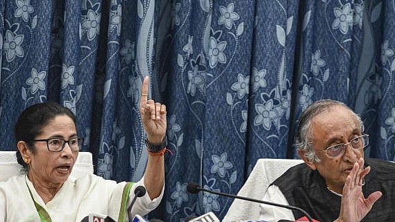 <div class="paragraphs"><p>West Bengal Chief Minister Mamata Banerjee with Principal Chief Advisor to the CM Amit Mitra during a press conference after the presentation of the state Budget 2025-26 at the state Assembly, in Kolkata.</p></div>