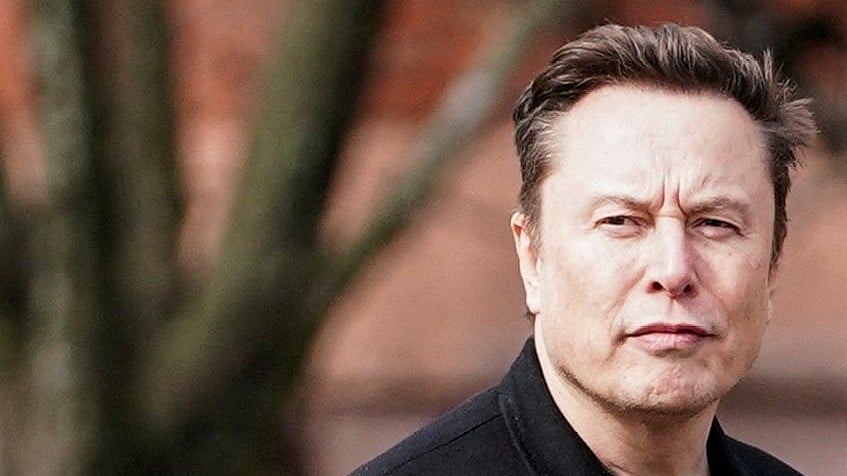 <div class="paragraphs"><p>Elon Musk.</p></div>