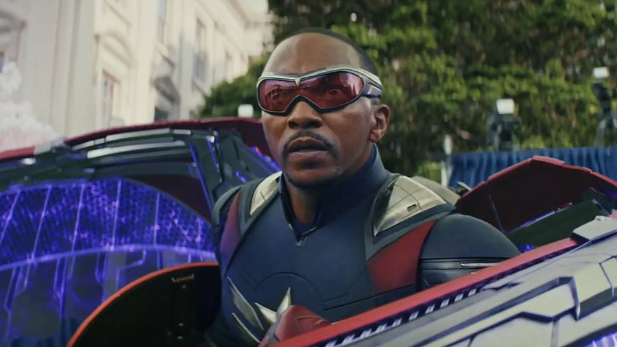 <div class="paragraphs"><p>Anthony Mackie plays Captain America.</p></div>