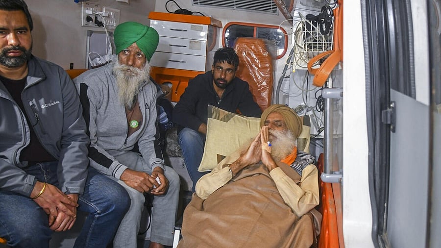 <div class="paragraphs"><p>Farmer leader Jagjit Singh Dallewal, who has been on an indefinite hunger strike since November 26, 2024, is seen in an ambulance after a meeting with Union Minister Pralhad Joshi, in Chandigarh, Friday, Feb. 14, 2025.</p></div>