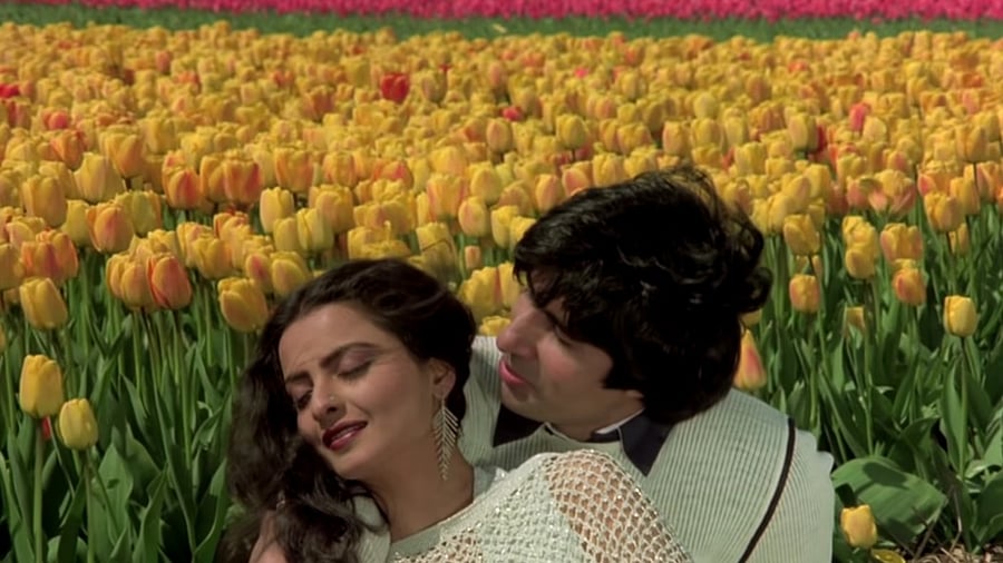'Silsila' starring Amitabh Bachchan and Rekha, was ahead of its time.