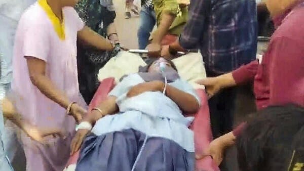 <div class="paragraphs"><p>A student, who fell ill, being taken to a hospital after a gas leaked from a nearby Chambal Fertilizers and Chemical Limited (CFCL), in Kota</p></div>