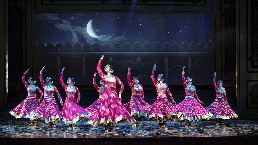 <div class="paragraphs"><p>Artistes from Feroz Abbas Khan's 'Mughal-E-Azam: The Musical' during their performance.</p></div>