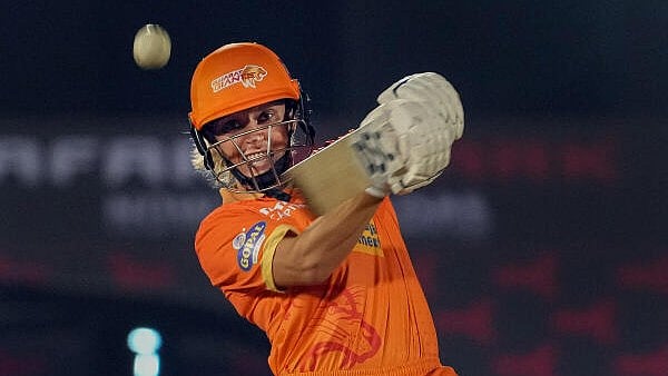 <div class="paragraphs"><p>Gujarat Giants player Ashleigh Gardner plays a shot</p></div>