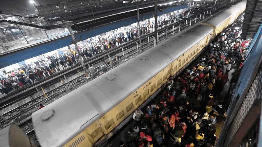<div class="paragraphs"><p>Collage of images showing visuals from the New Delhi Railway Station during and in the aftermath of Saturday night's stampede.</p></div>