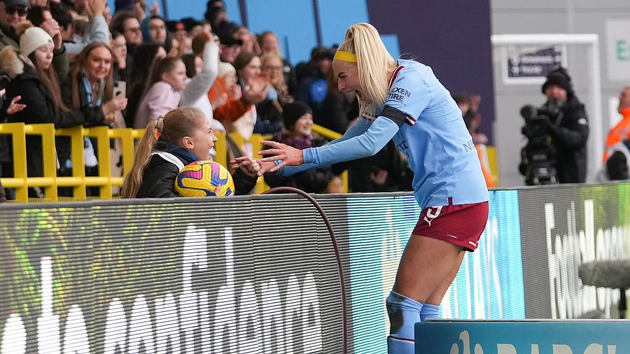 <div class="paragraphs"><p>Chloe Kelly has made it to the England squad.&nbsp;</p></div>