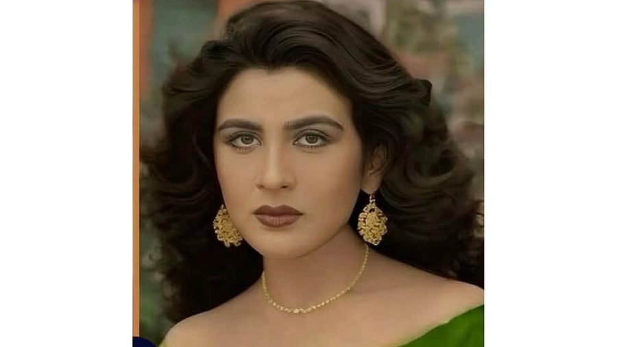 <div class="paragraphs"><p>Bollywood actress Amrita Singh</p></div>