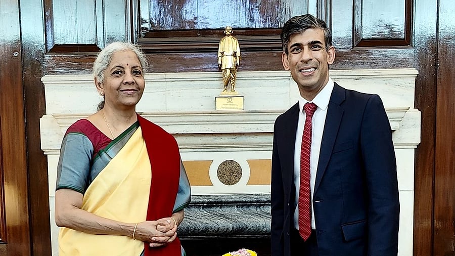 <div class="paragraphs"><p>Former UK premier Rishi Sunak meets Finance Minister</p></div>