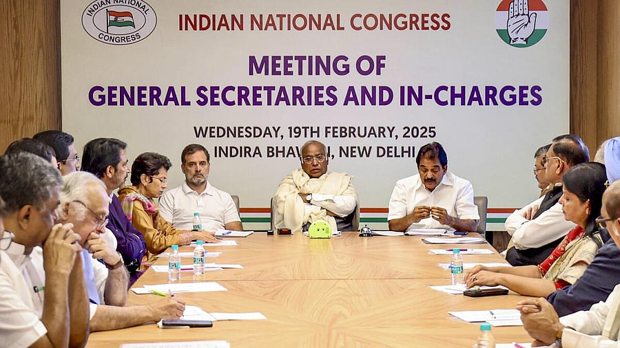 <div class="paragraphs"><p>Congress President Mallikarjun Kharge with LoP in the Lok Sabha and party leader Rahul Gandhi during a meeting of the party's general secretaries and state in-charges, in New Delhi</p></div>