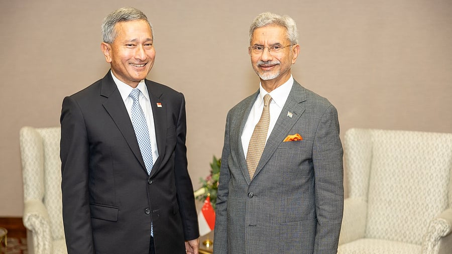 <div class="paragraphs"><p>Vivian Balakrishnan, Minister for Foreign Affairs of Singapore, with EAM Jaishankar.</p></div>