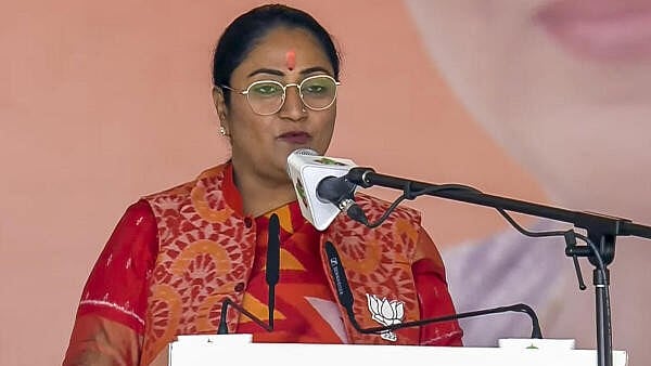 <div class="paragraphs"><p>BJP MLA Rekha Gupta takes oath as Delhi Chief Minister during the swearing-in ceremony at Ramlila Maidan, in New Delhi.</p></div>