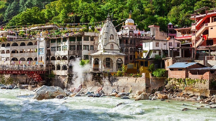 <div class="paragraphs"><p>River flows by Himachal's Manikaran.</p></div>