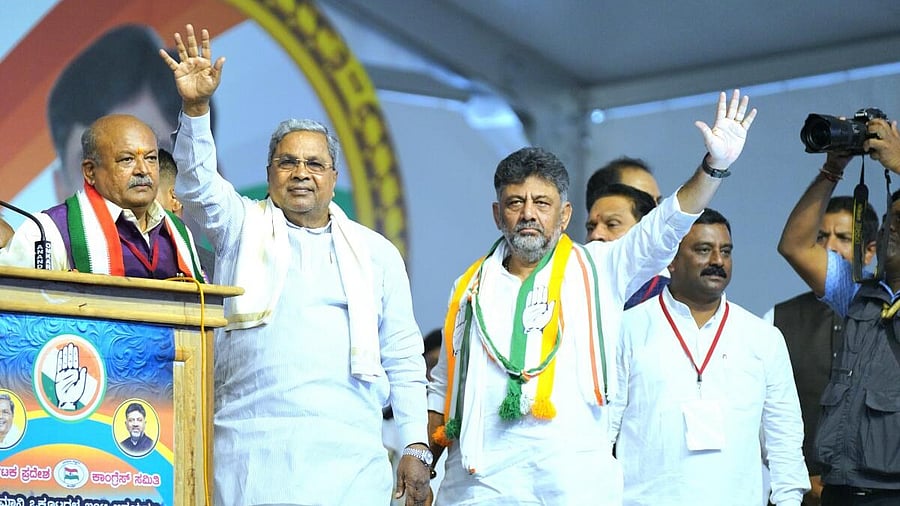 <div class="paragraphs"><p>Karnataka CM Siddaramaiah with Deputy CM D K Shivakumar </p></div>
