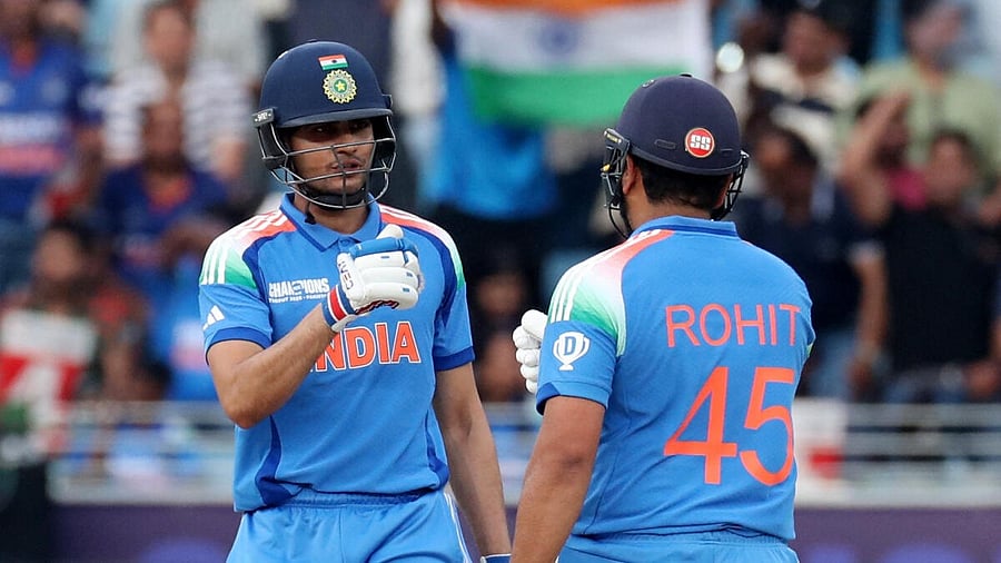 <div class="paragraphs"><p>India's Shubman Gill and Rohit Sharma (R).</p></div>