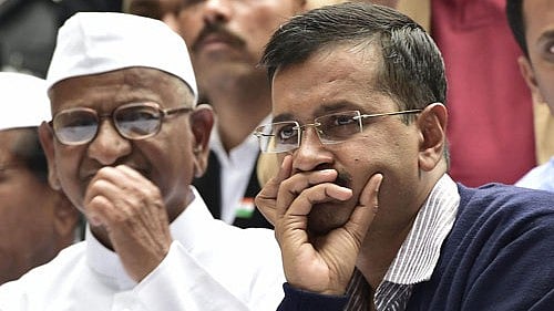 <div class="paragraphs"><p>Arvind Kejriwal with Anna Hazare.</p></div>