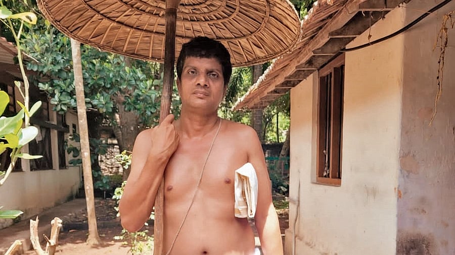 <div class="paragraphs"><p>Satya-narayana Thodtillaya.</p></div>