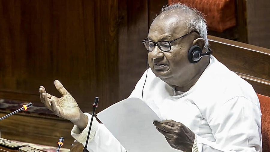 <div class="paragraphs"><p>H D Deve Gowda</p></div>